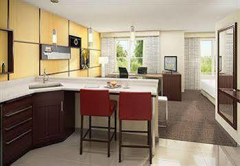 Hotel By Marriott